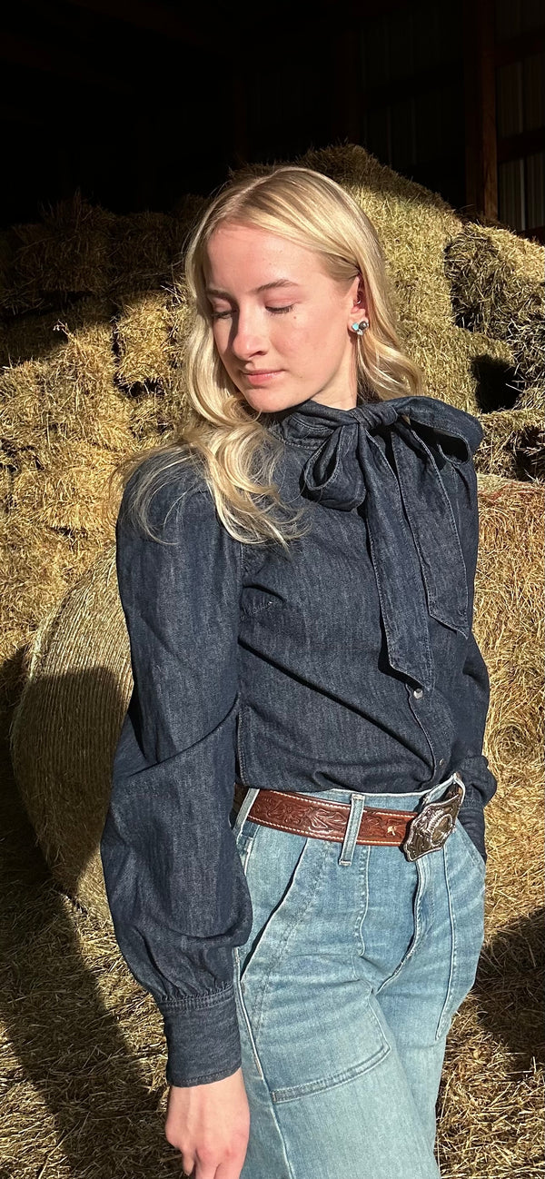Ariat Puff Sleeve